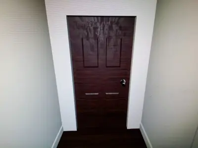 Simple Door With Frame Free low-poly 3D model