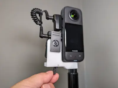 INSTA360 X3 MIC RECEIVER MOUNT V2 with USB DOOR COMPARTMENT 3D print model
