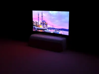 Curved TV Low-poly 3D model