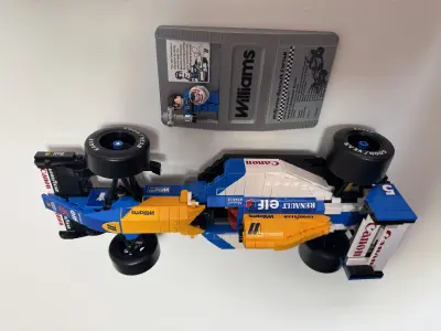 LEGO F1 Wall Mount Williams FW14 and Mclaren MP4 4 3D print model