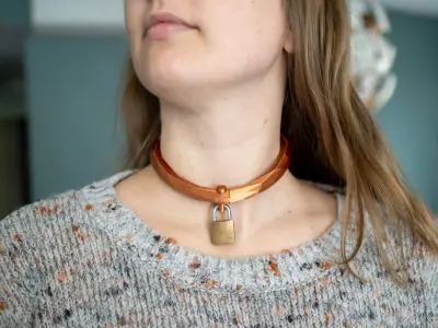 Low Poly Collar 3D print model copper padlock bracelet Free 3D print model