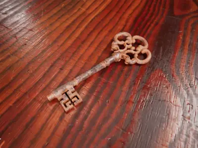 Ornamental Rusted Key Low-poly 3D model