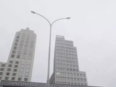 Sci-Fi Street Light 14 version 14 10m with pole 4 Low-poly 3D model