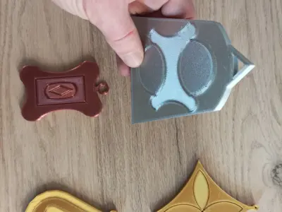 Reflective 2D shapes for decoration 3D print model