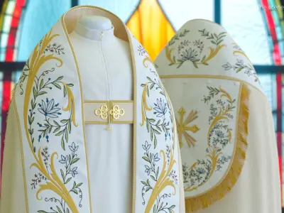  Christian Liturgical Vestment with Stole White Gold 