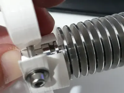 Lightweight precise J-Head connector 3D print model