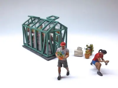 N Scale Greenhouse with Gardener Figures Free 3D print model