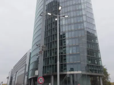 Street Light 12 version 9 5m with pole 2 Low-poly 3D model