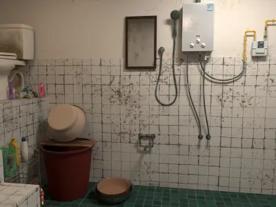 Dingy Bathroom Low-poly 3D model