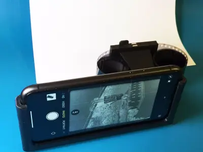 Simple 35 mm Films Scanner for iPhone 11 3D print model