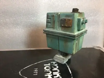Star Wars EG6 Power Droid 3D print model