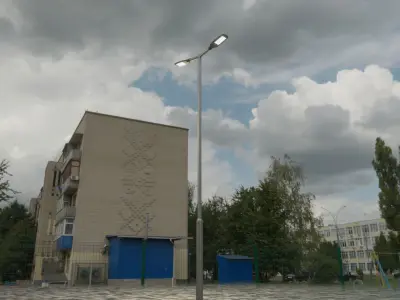 Street Light 12 version 7 5m with pole 2 Low-poly 3D model