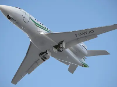  Dassault Falcon 2000 French business jet 