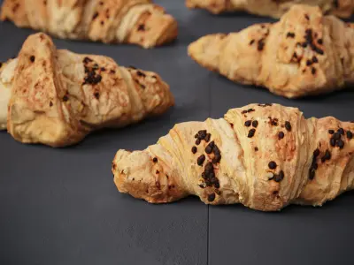 Croissant With Chocolate Chip 5 Models