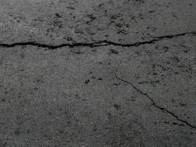 Cracked asphalt scan 46 tile Low-poly 3D model