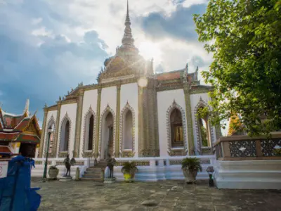 Phra Viharn Yod 3D model