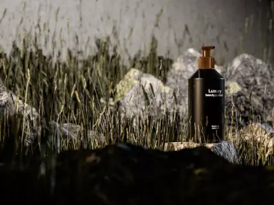 Luxury Beauty Bottle 3D Mockup Low-poly 3D model