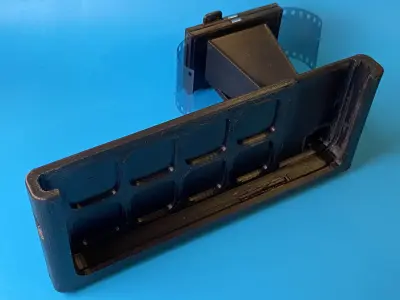 Simple 35 mm Films Scanner for iPhone 11 3D print model