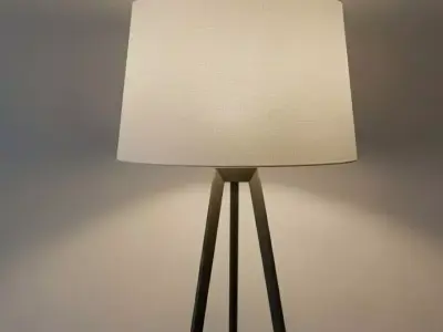 Modern Tripod Table Lamp with Warm Glow Low-poly 3D model