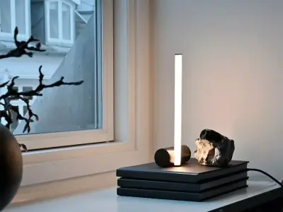 Minimalist Modern Cylindrical LED Table Lamp  Low-poly 3D model
