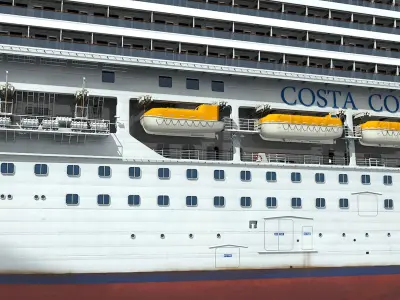  Costa Concordia Cruise Ship 