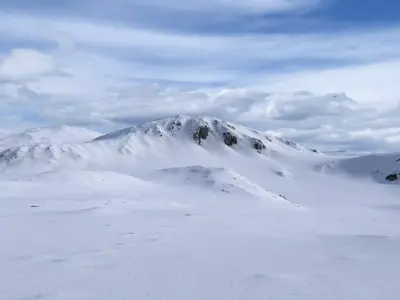 Snow Mountain 01 Low-poly 3D model