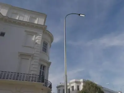 Street Light 11 version 15 10m with pole 1 Low-poly 3D model