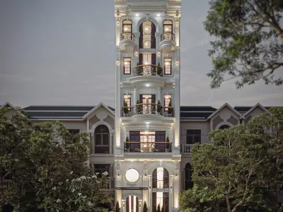 Luxury Hotel Building Exterior Design 3D Max  Low-poly 3D model