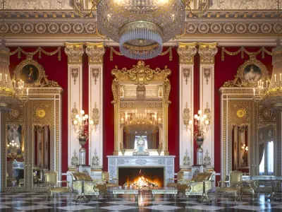  Buckingham Palace Red Mood 