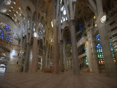  Sagrada Familia Interior 