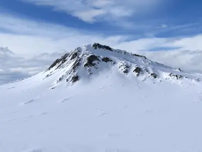 Snow Mountain 14 Low-poly 3D model