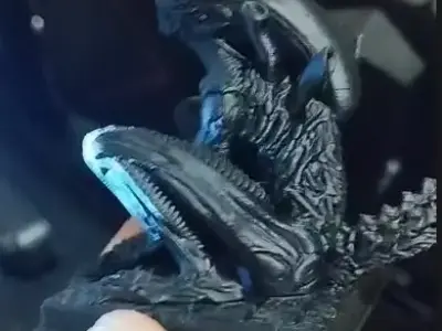 Xenomorph Observer Sculpture 3D print model
