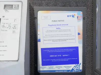 Retro Phonebooth 1990 Low-poly 3D model