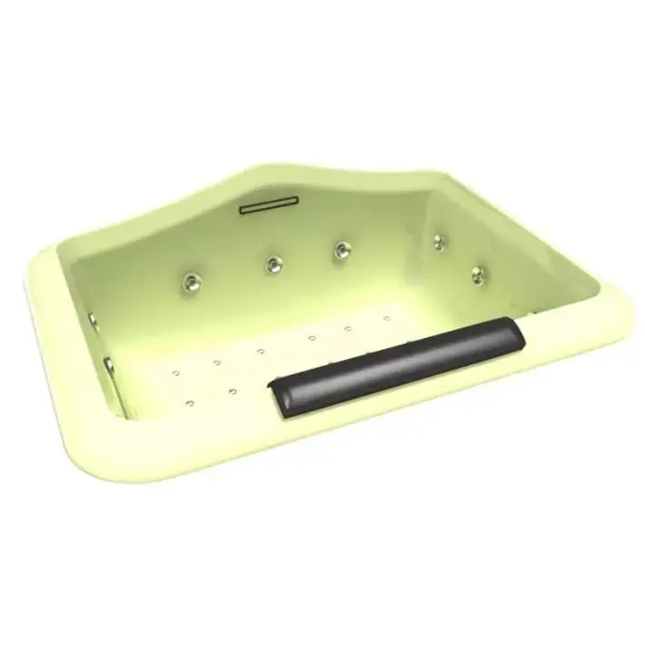 Pea Green Jacuzzi Bathtub 3D model