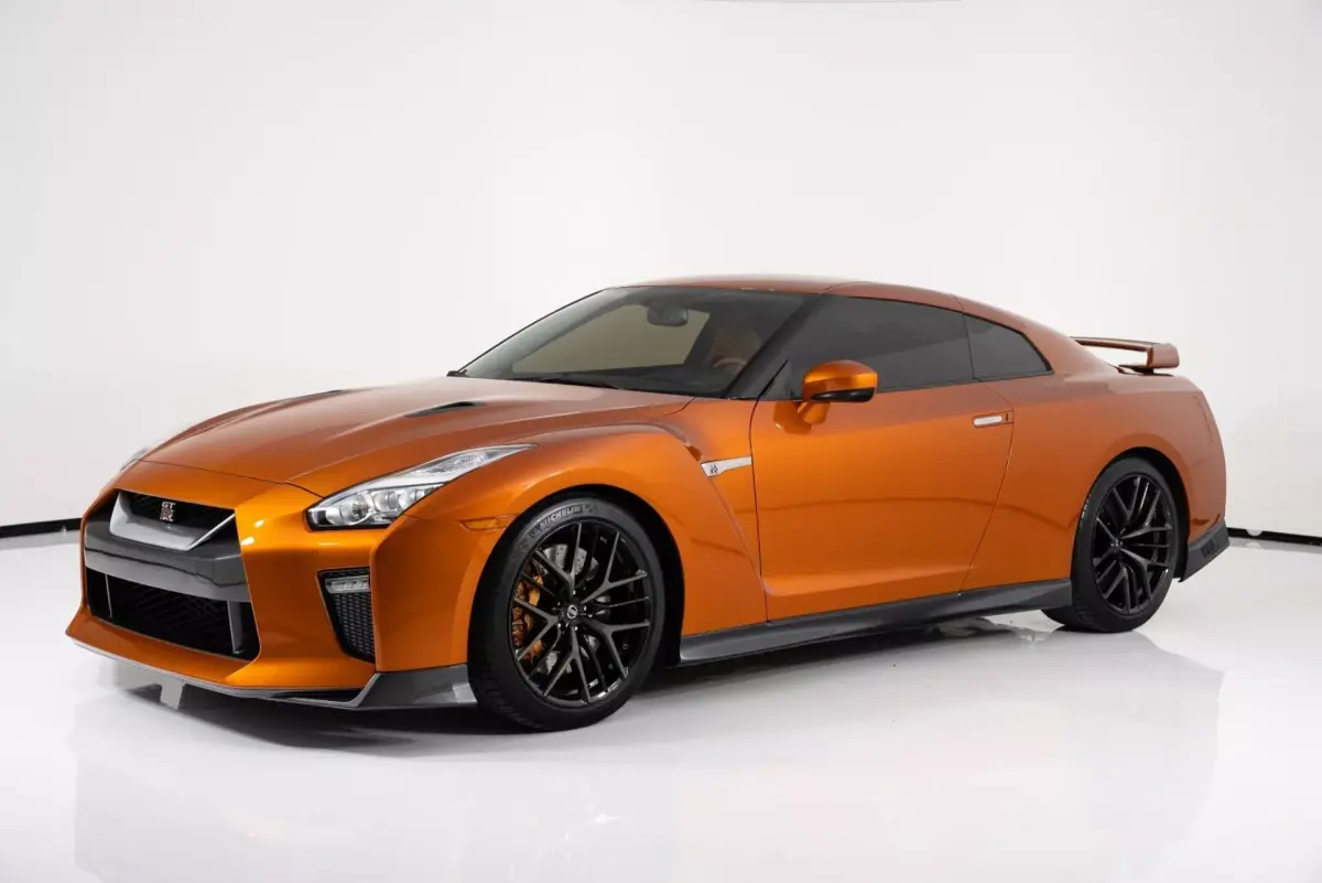 Nissan GT-R 2017 Icono JDM listo para imprimir por partes 3D print model