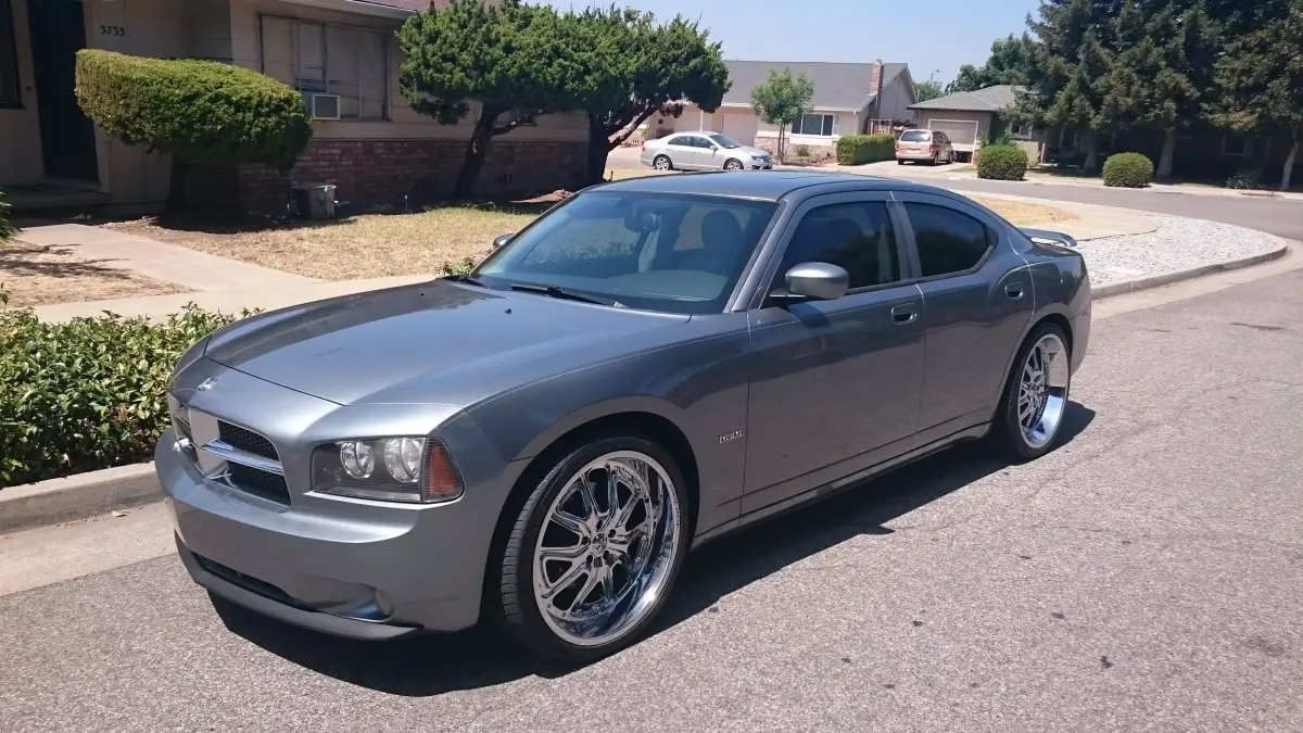 Dodge Charger Free 3D model