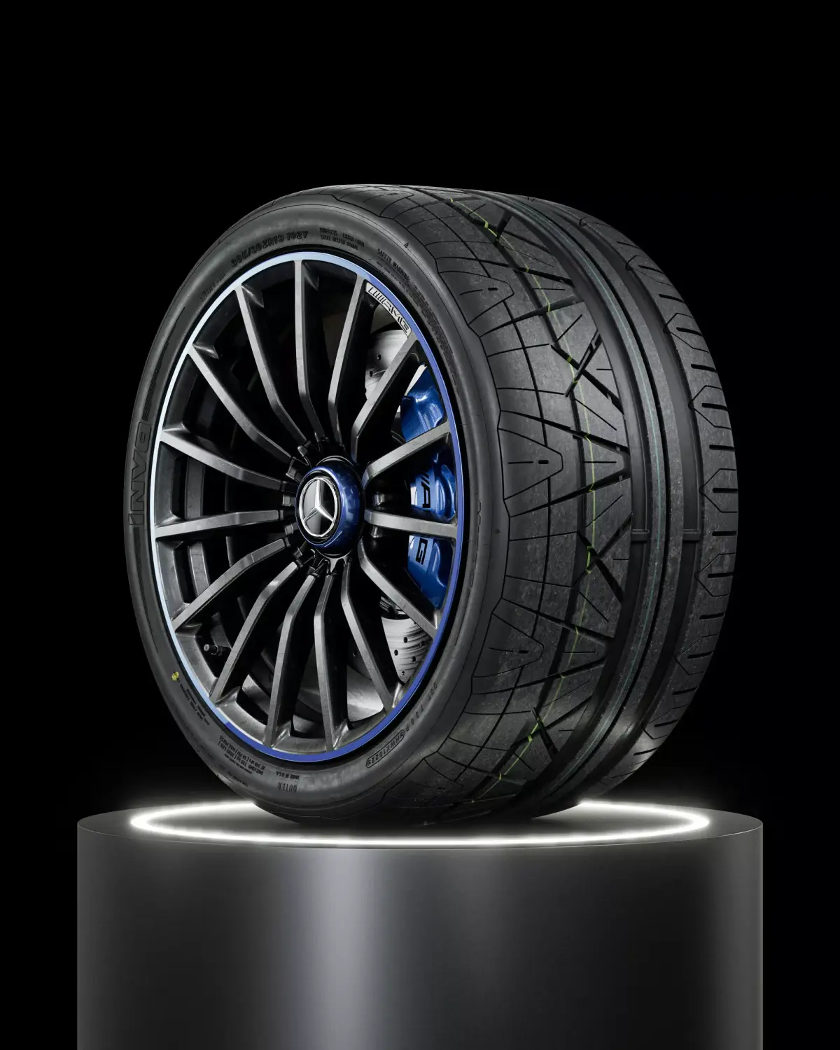 Nitto Invo 305 30 ZR19 3D model