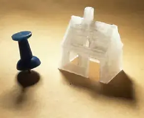 little glass old house Free low-poly 3D model