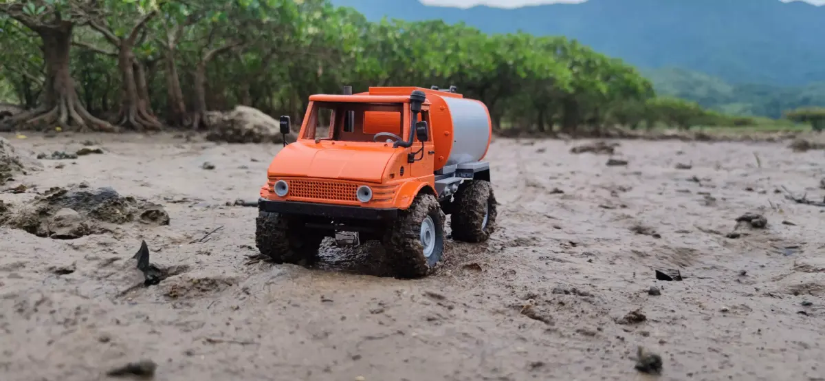 Baby Bog 406 Front Cab - 1-18 TRX4M RC body 3D print model