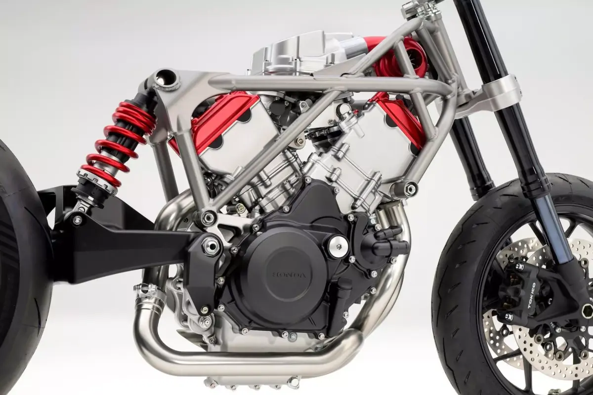 HONDA V3 ELECTRIC SUPERCHARGED ENGINE BASED ON EICMA 3D model