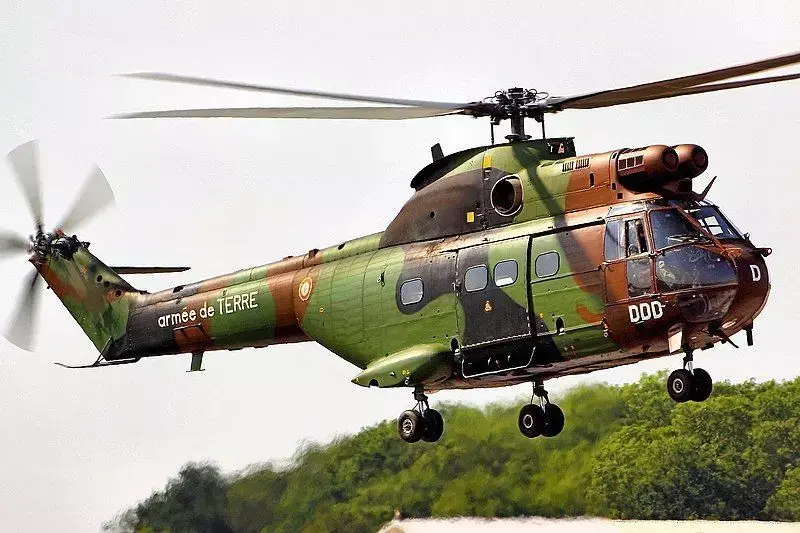 Sud-Aviation SA330 Puma 3D model