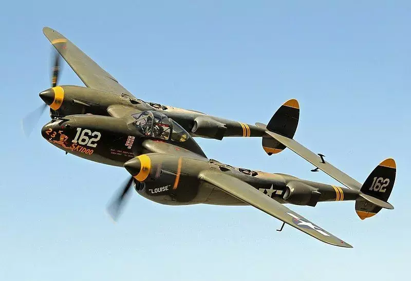 Lockheed P-38 Lightning 3D model shop