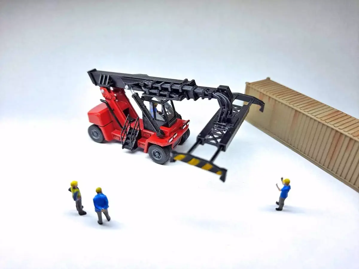 HO Scale Container Lifter 3D print model