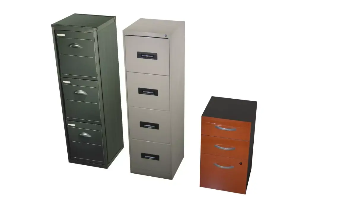 Files Low Poly three metal lockers Free low-poly 3D model