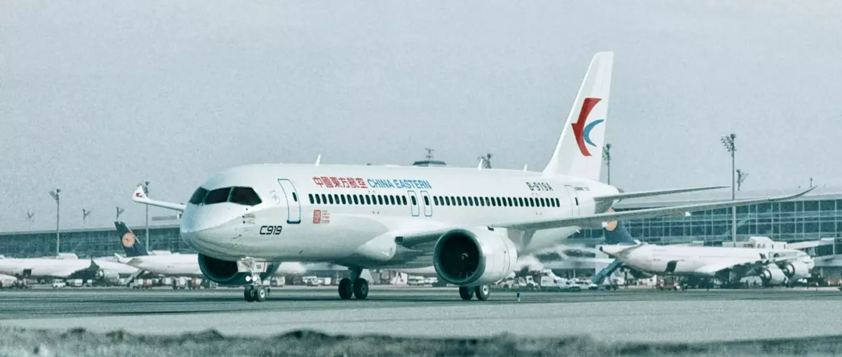 C919 airplane  3D model