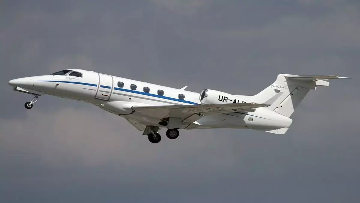 Embraer Phenom 300 3D model buy