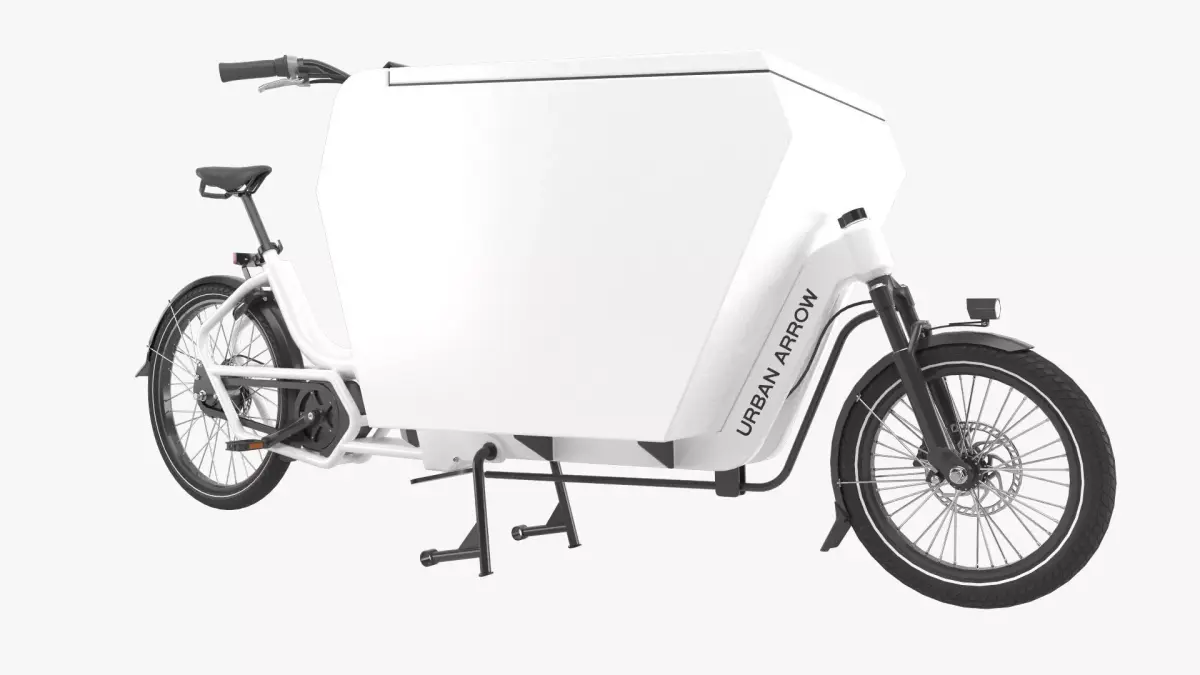Urban Arrow Large Cargo White 3D model