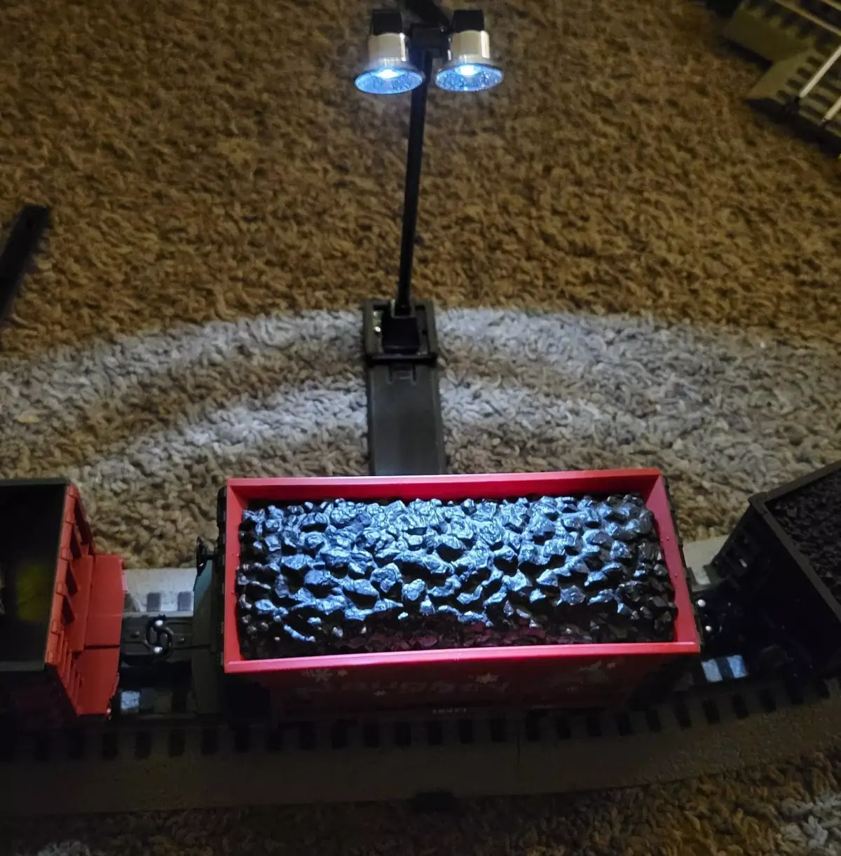 Lionel Yard Light Mount Base Clips to Fastrack 3D print model