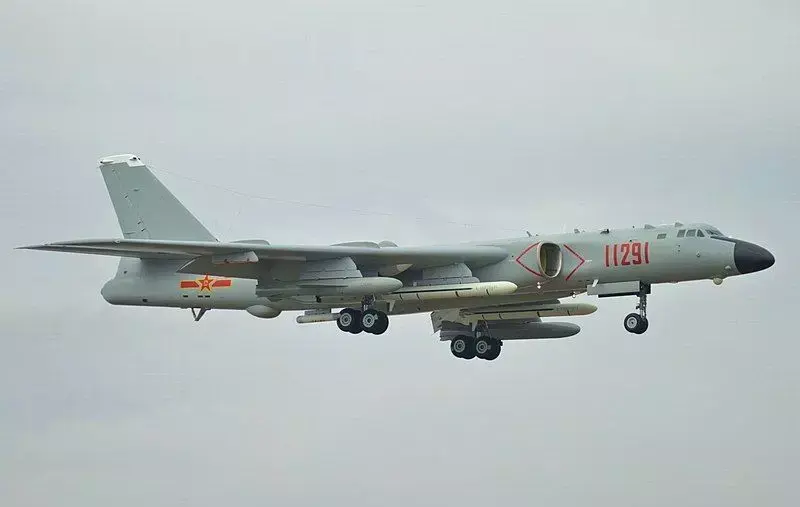 Xian H-6 3D model get