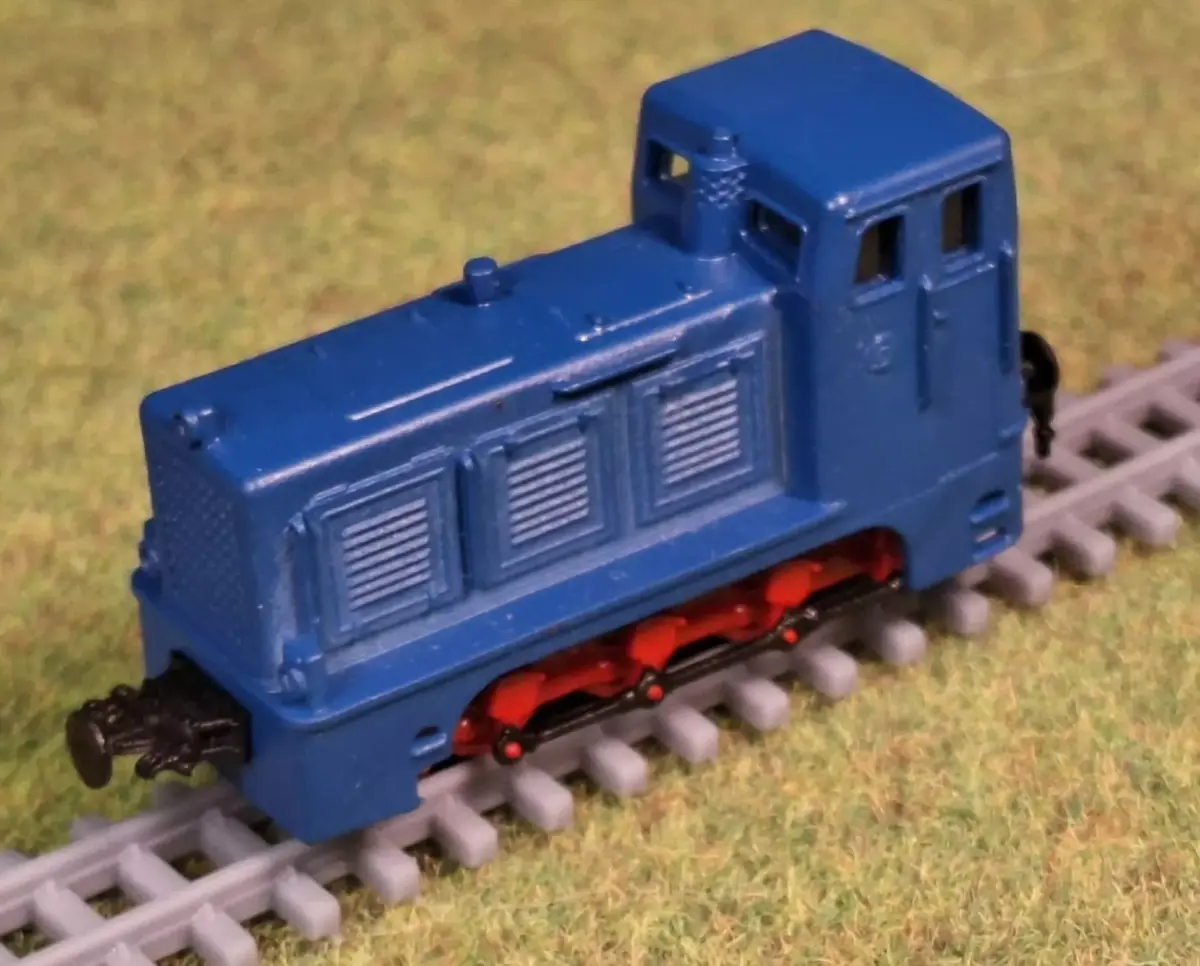 Diesel locomotive LKM V10C 1-87 H0f600mm resin 3D print model
